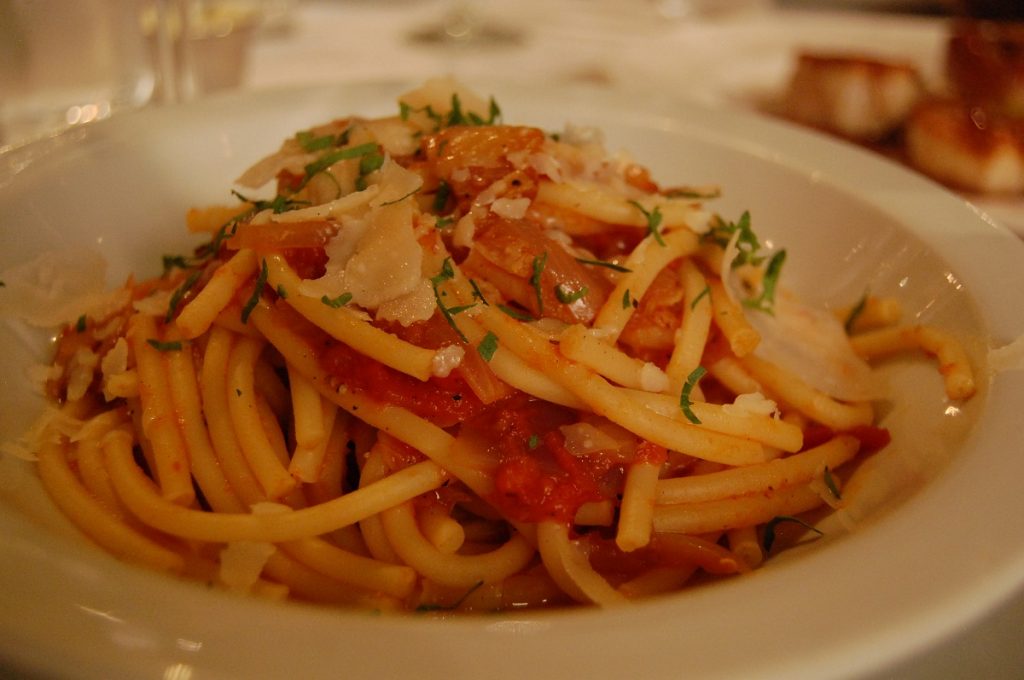 migliori-trattorie-di-roma-amatriciana-tanto-pe-magna