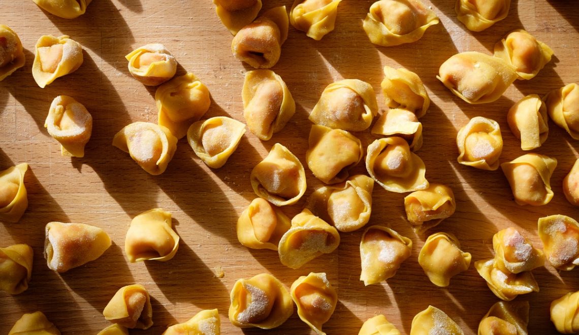 dove mangiare tortellini a bologna