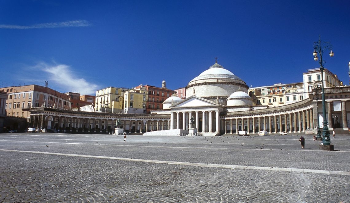 napoli in due giorni piazza plebiscito