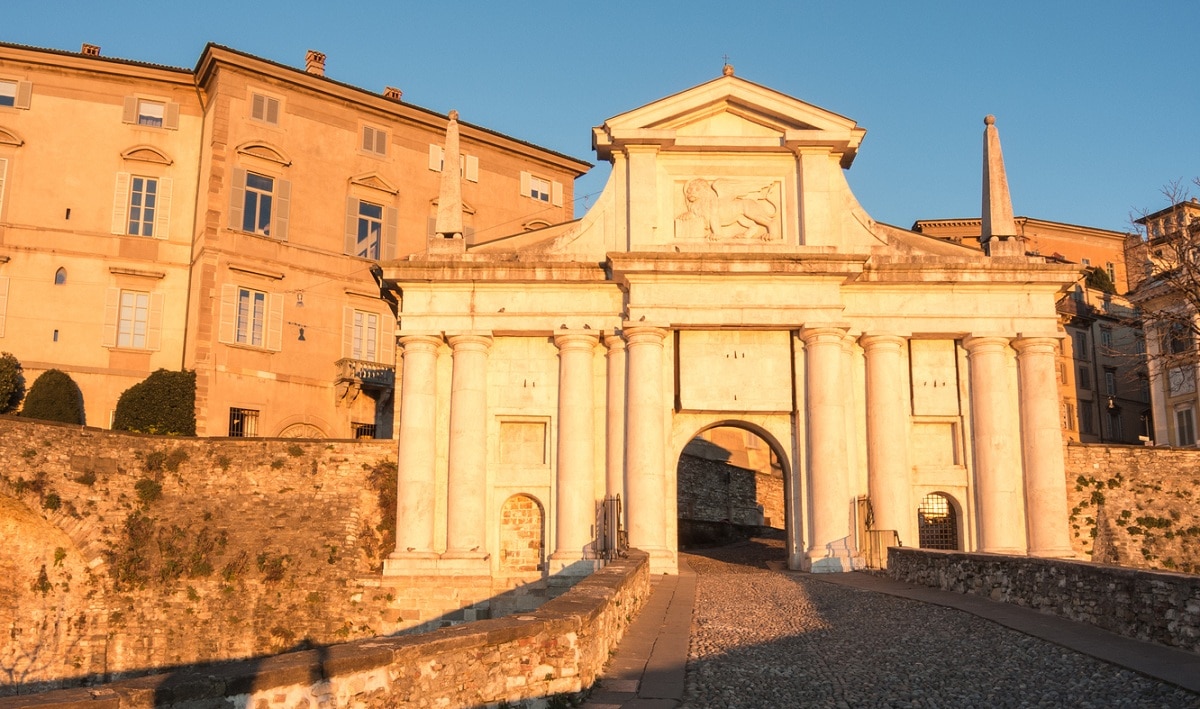 cosa vedere a bergamo in un giorno porta san giacomo