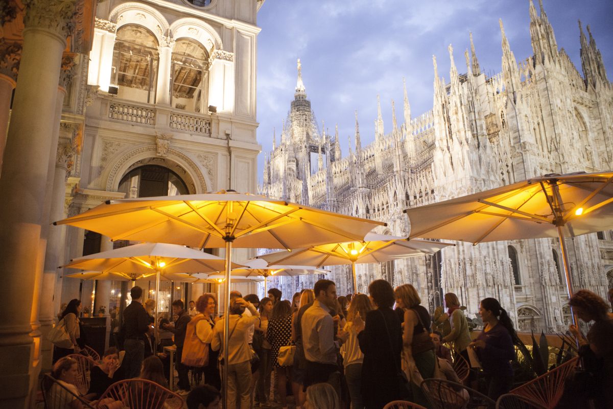 dove fare aperitivo a milano zona duomo terrazza aperol