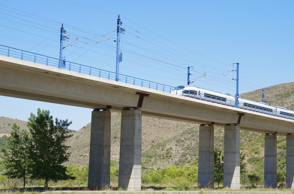 treni ad alta velocità in spagna storia ave