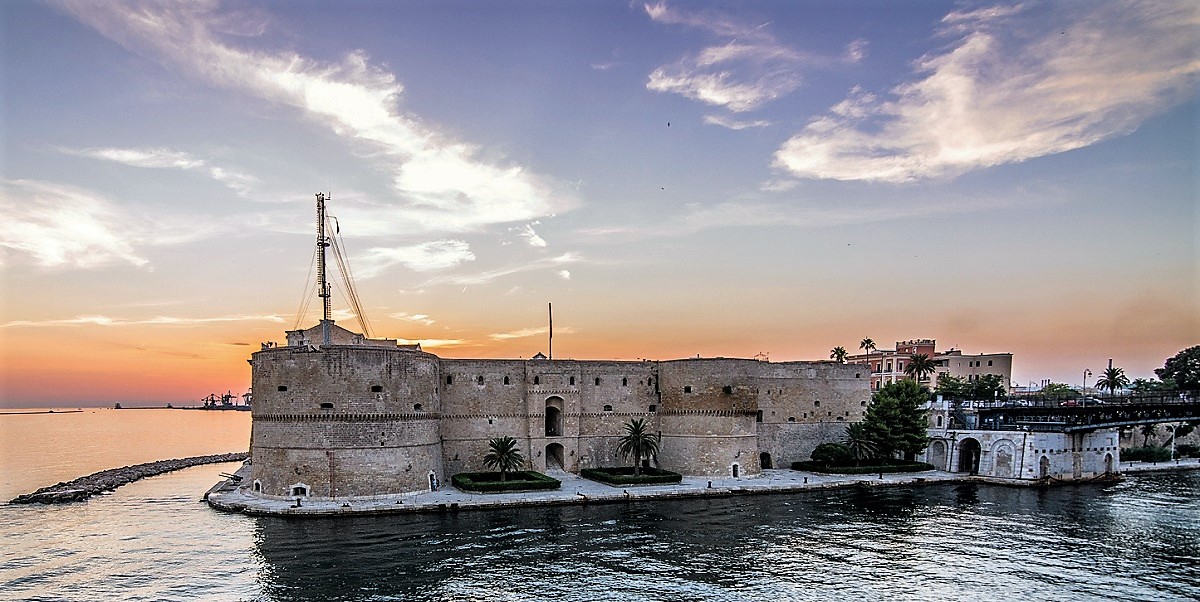 regalare viaggio a taranto per natale