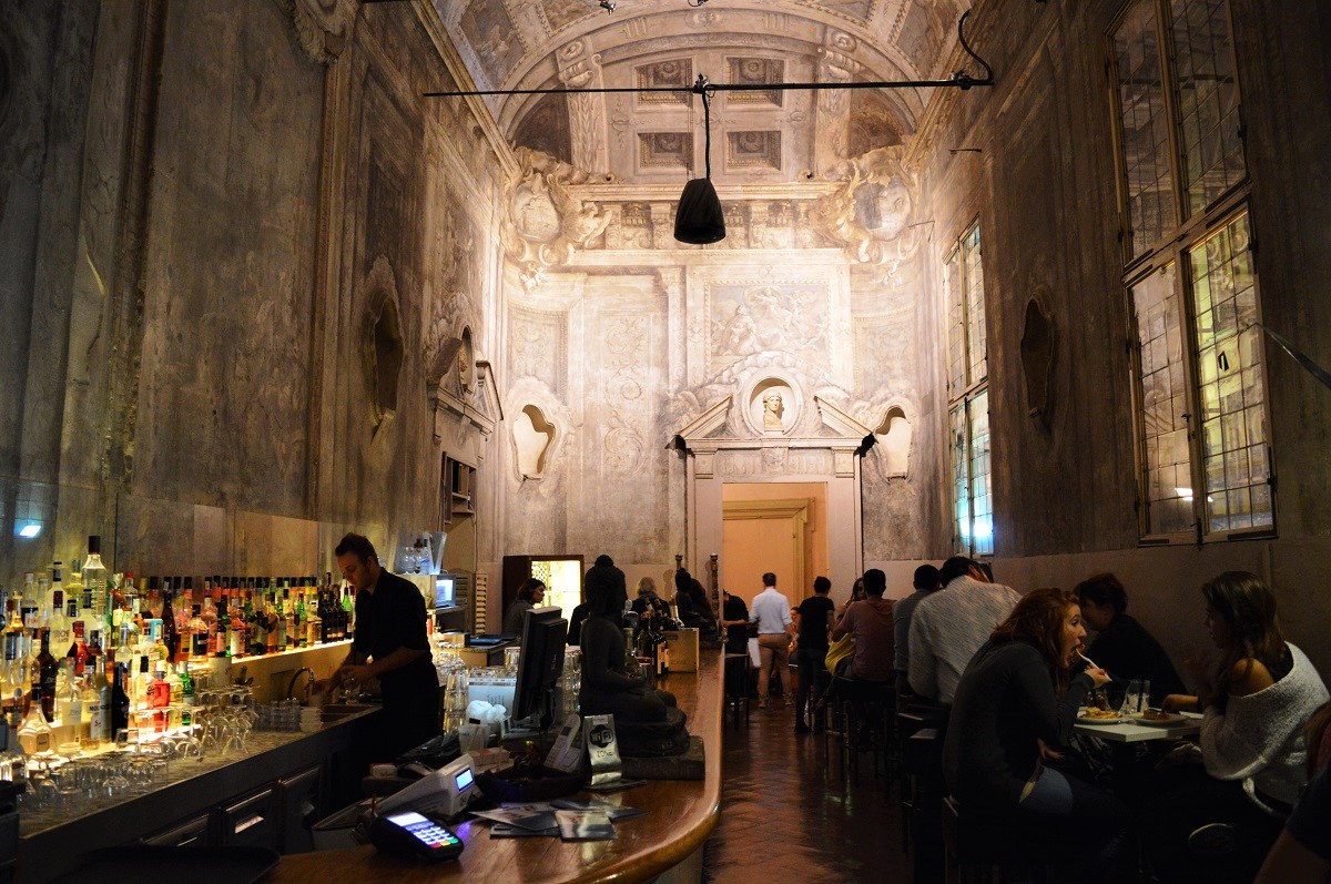 weekend a bologna con amici migliori locali le stanze cafè