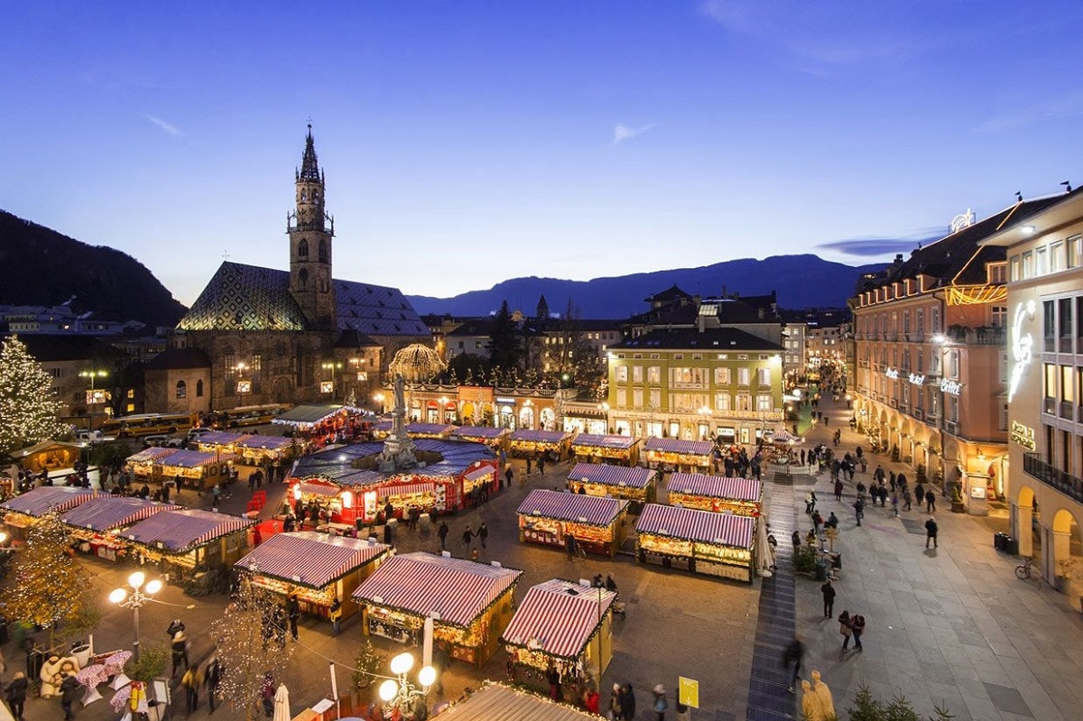 A Bolzano per i mercatini di Natale credits Mercatino di Natale Bolzano Bozen