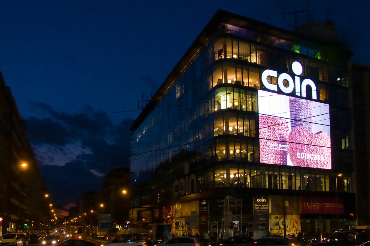 A Milano per i saldi dove fare shopping - Coin credits Stefano Bertolotti via Flickr