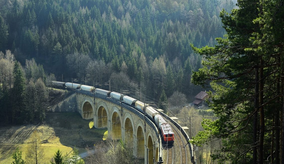 Viaggio a bordo del Semmering, il treno panoramico austriaco