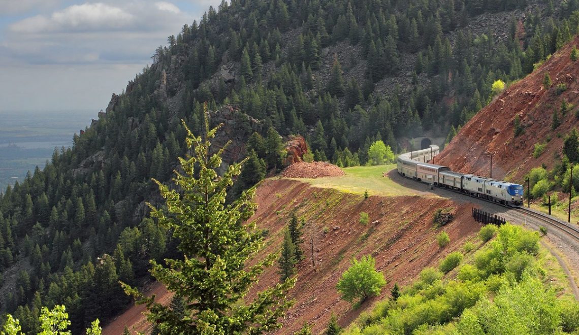 California Zephyr America in treno credits Amtrak