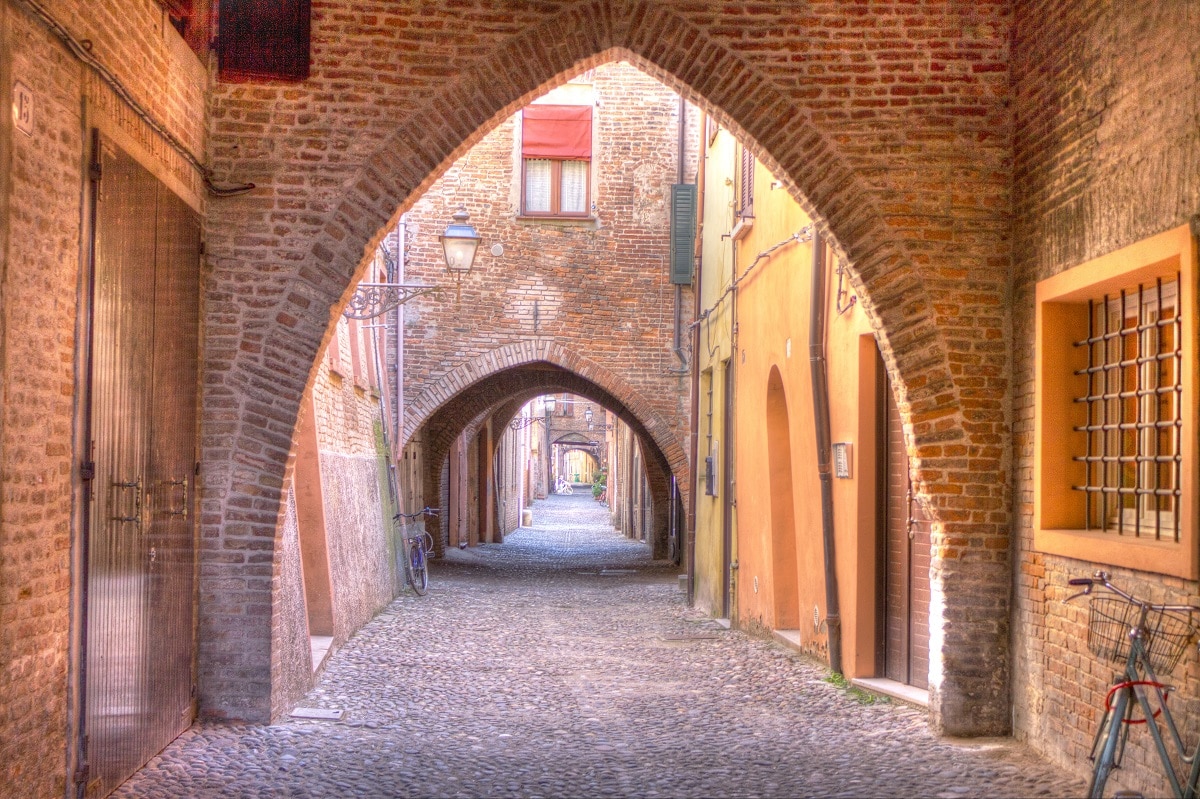 Via delle volte Ferrara in un giorno