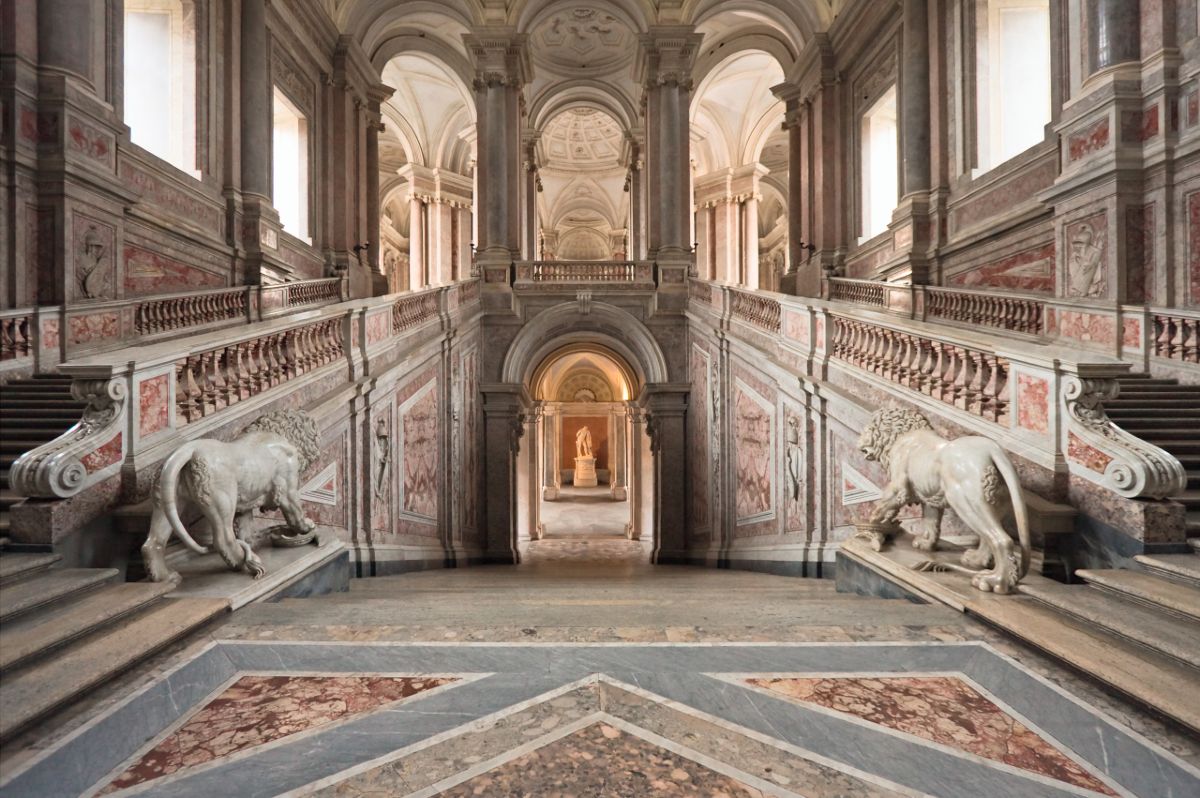 Reggia di Caserta dall'interno