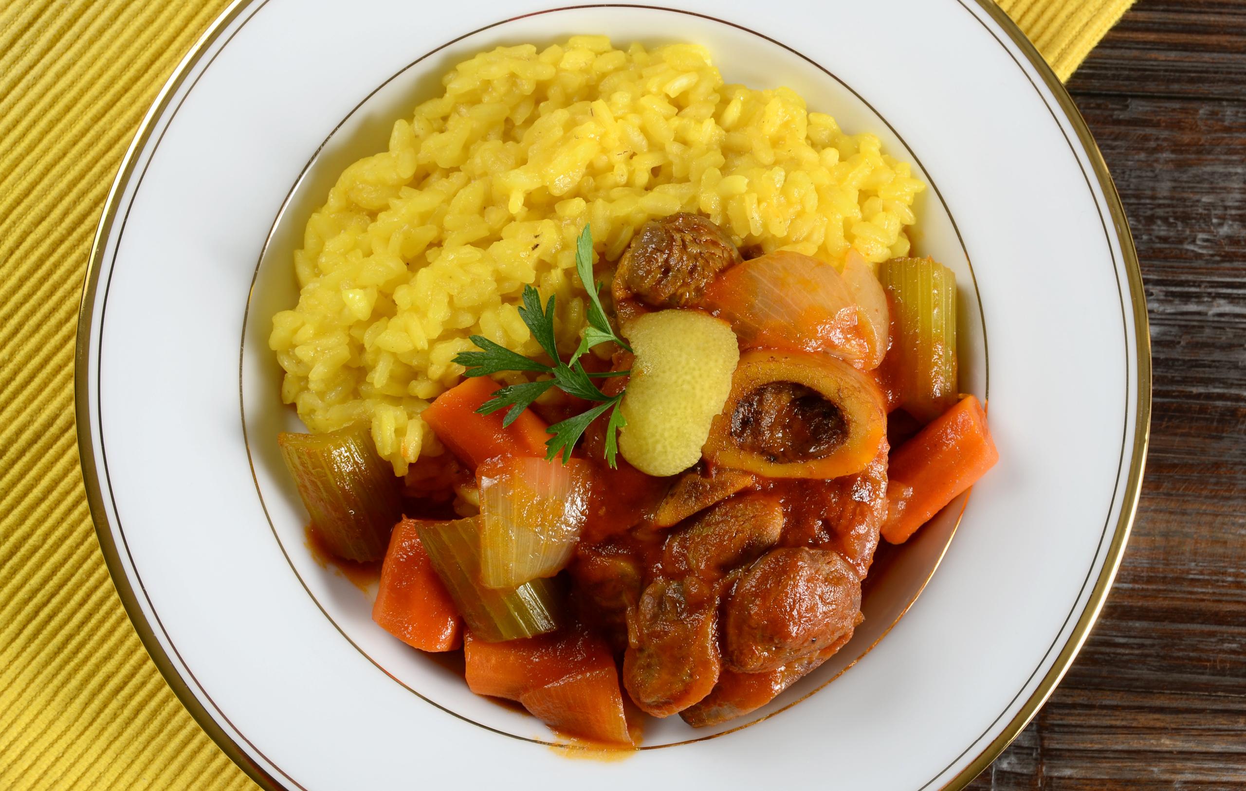 Risotto alla milanese con ossobuco-compressa