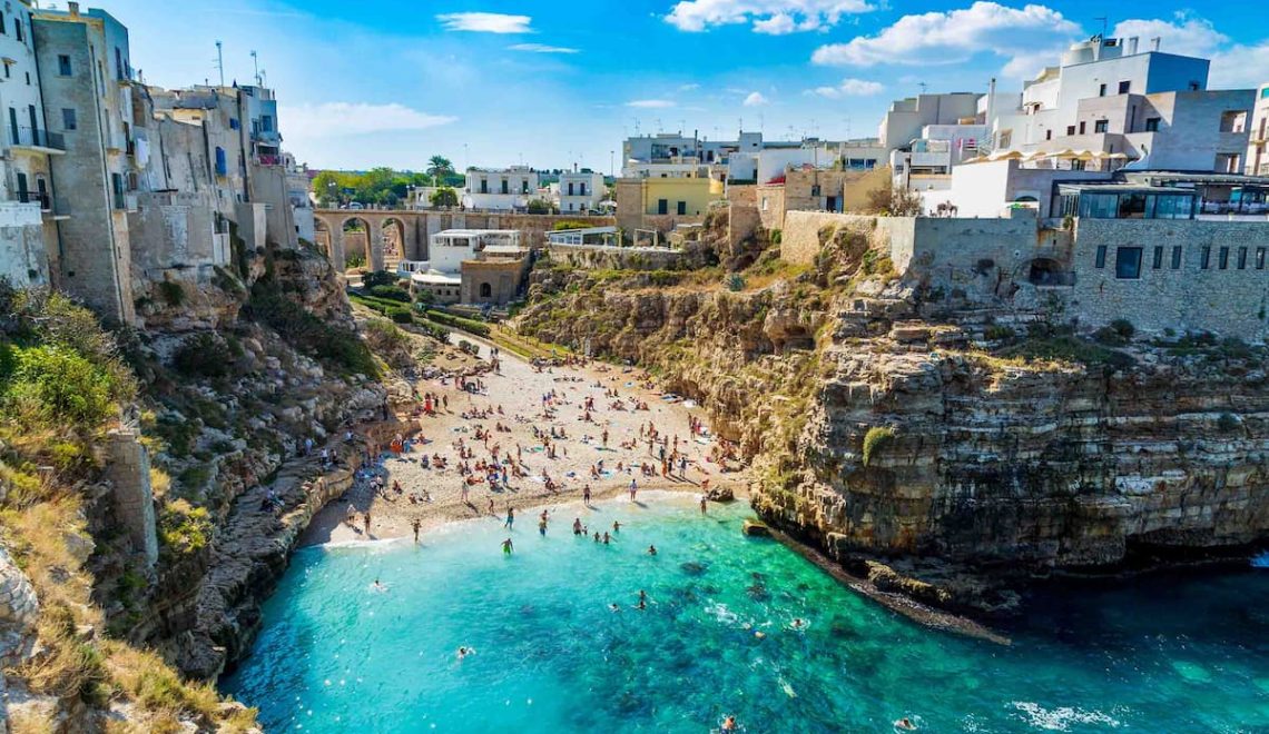 Alla scoperta di Polignano a Mare: cosa vedere e come arrivarci in treno+bus