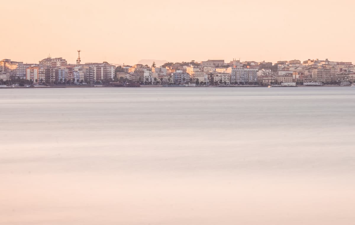 Lungomare di Crotone – Statua di Rino Gaetano