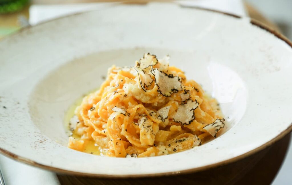 Tagliolini (Tajarin) al tartufo bianco d’Alba