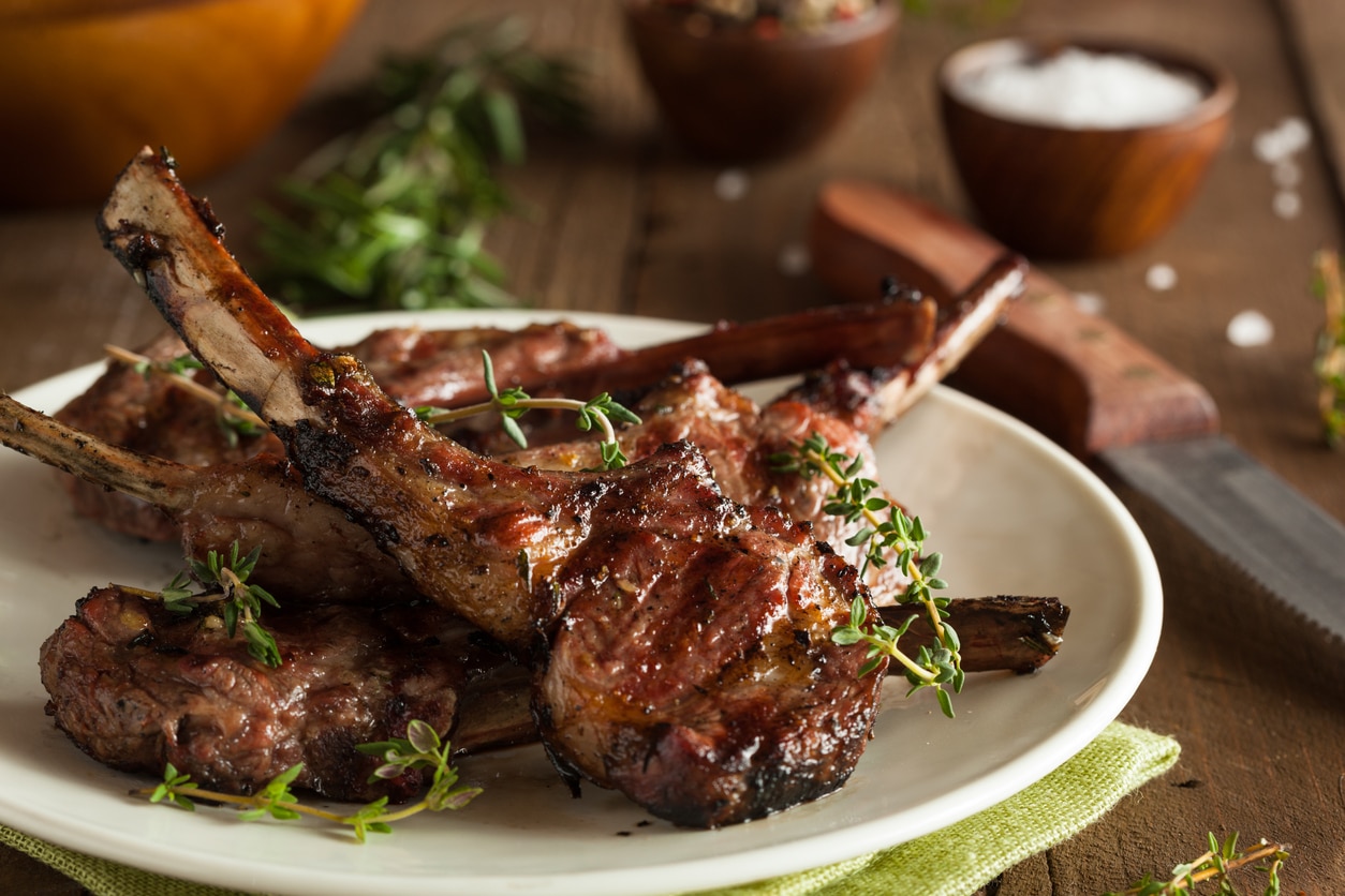 Organic Grilled Lamb Chops with Garlic and Lime