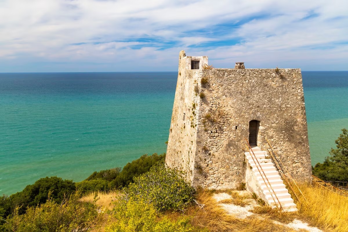 Cosa vedere in Puglia: Gargano: natura, spiagge e paesi sospesi