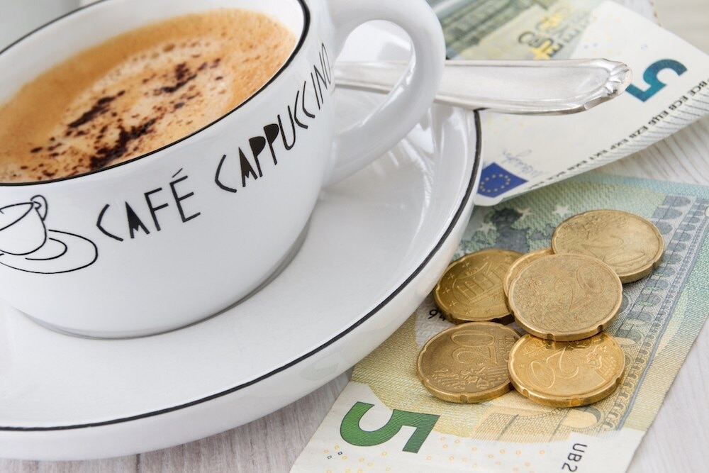 Tipping in cafés, bars and takeaway spots