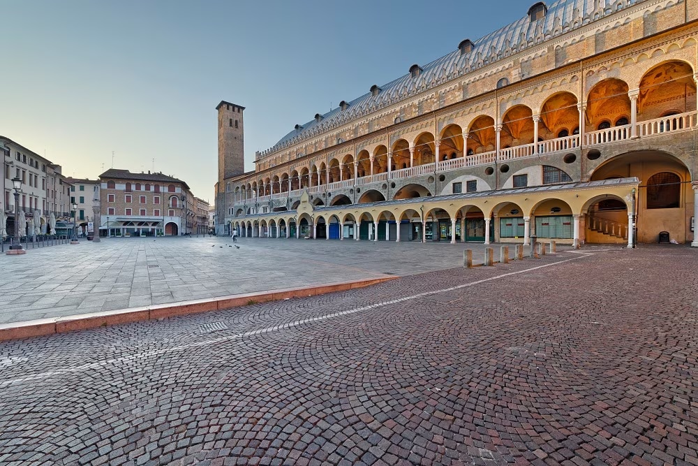 What to see and do in Padua - Palazzo della Ragione and the central squares